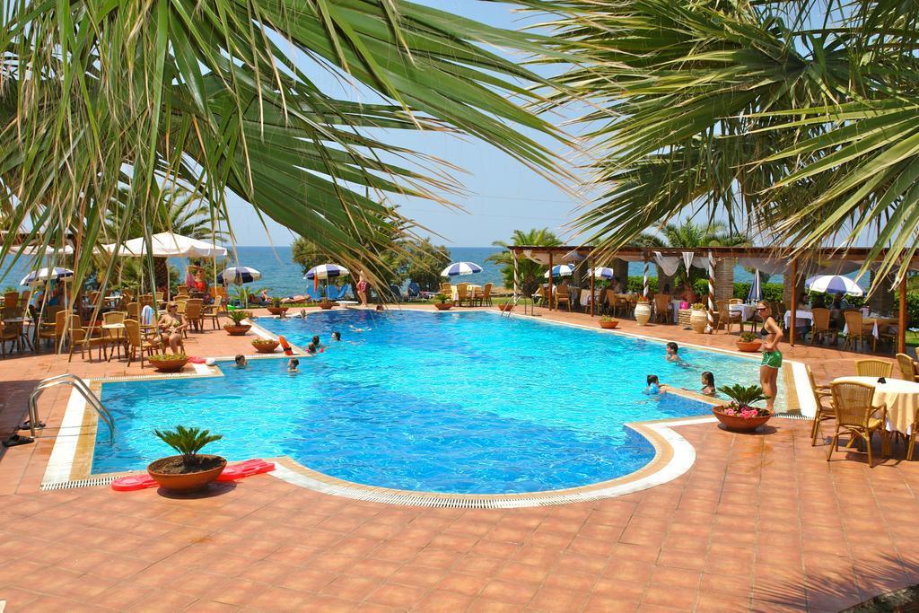 קיפריסיה Hotel Oasis מראה חיצוני תמונה