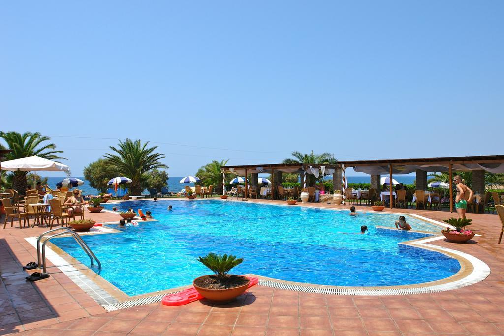 קיפריסיה Hotel Oasis מראה חיצוני תמונה