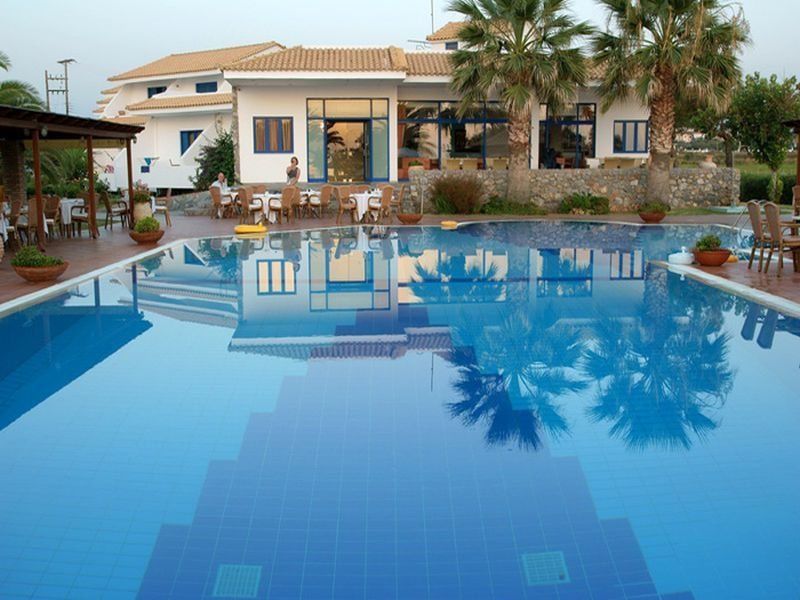 קיפריסיה Hotel Oasis מראה חיצוני תמונה